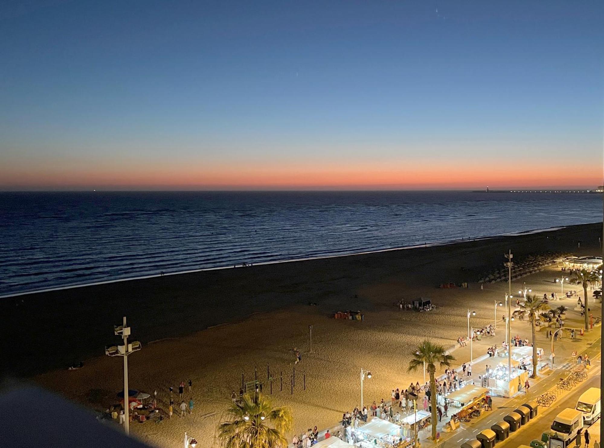 Sunset Victoria Beach كاديز المظهر الخارجي الصورة